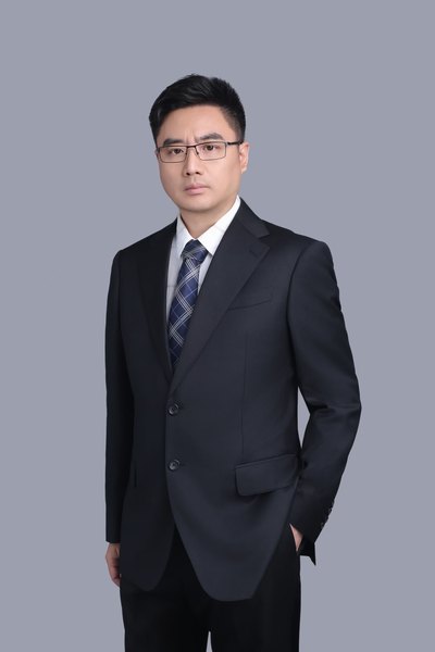 郑奕律师正装照